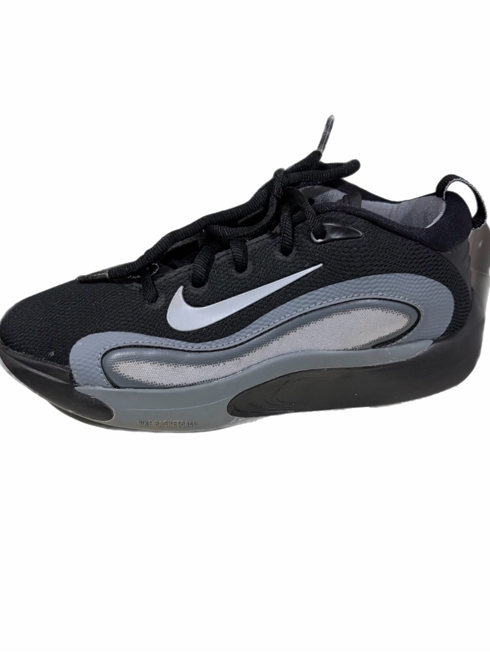 Nike Kids Isofly Basketball Shoes